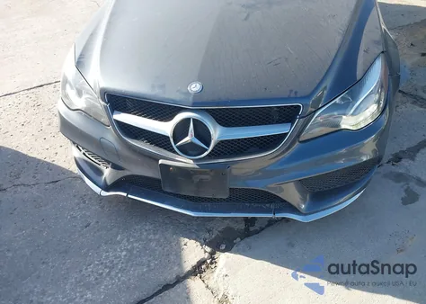 2014 Mercedes-Benz E 550 z USA, uszkodzony, nr VIN WDDKJ7DB0EF252786